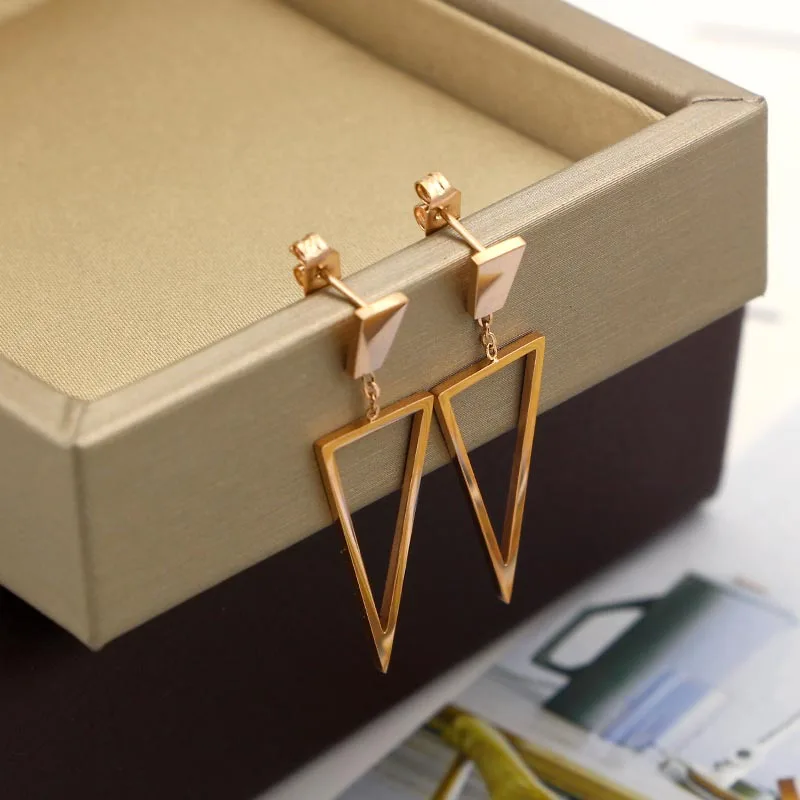 Trapezoid Hanging Hollow Triangle Drop Earrings Conform Female Fashion Titanium Steel Rose Gold Color Earrings Jewelry