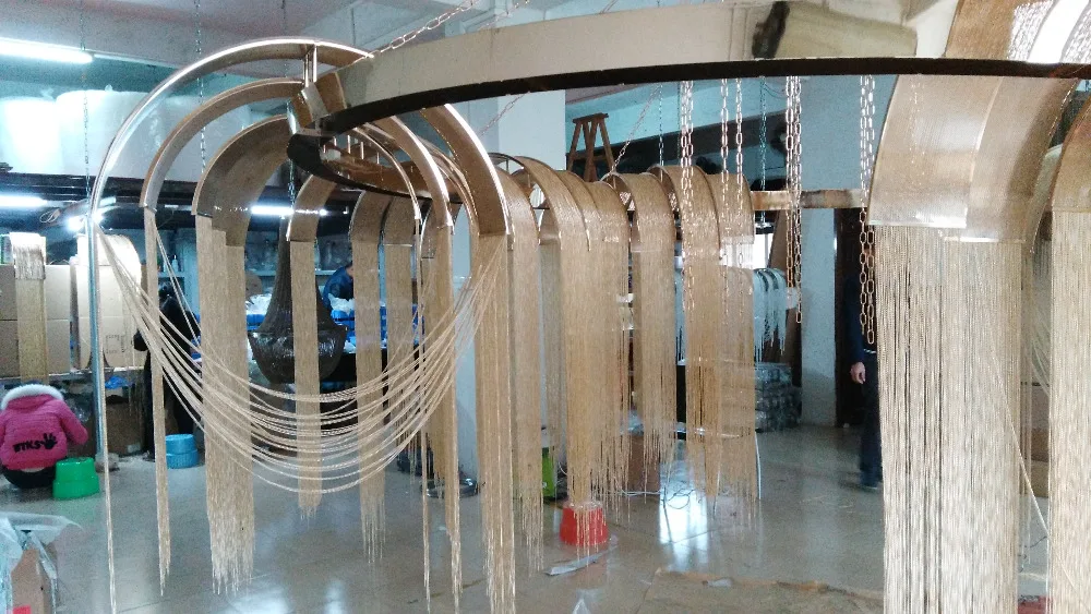 Baru Mewah Besar Rantai Rumbai Pendant Lamp LED Emas/Perak Disesuaikan Diameter 4.5 M Aluminium