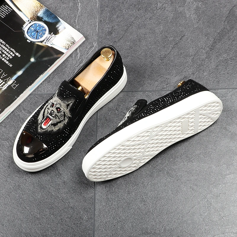 CuddlyIIPanda Men Fashion Embroidery Wolf Rivets Loafers Men Casual Printed Moccasins Shoes Man Party Driving Flats Sneakers