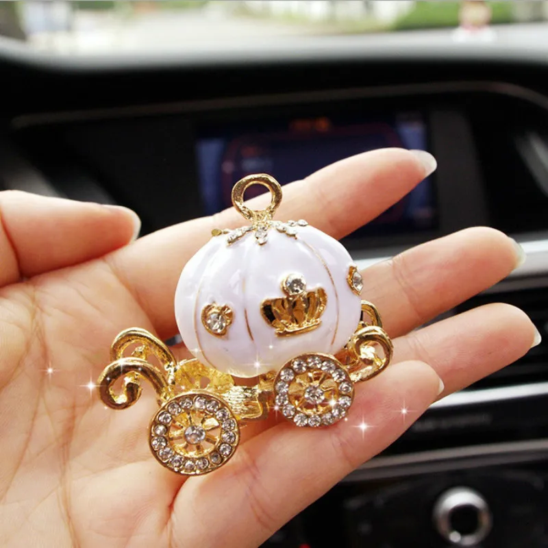 MR TEA New Diamond Flower Deer Crown Cross Car Styling Air Freshener Perfume For Car Air Condition Vent Smell Toys Accrssories