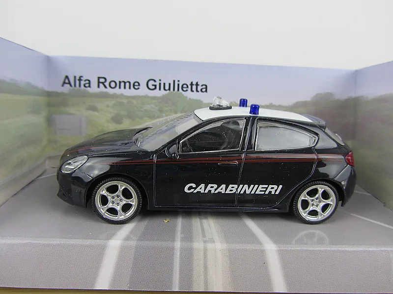 High simulation Fiat 500, Alpha model,1:43 alloy car toys, metal castings,collection toy vehicles,free shipping