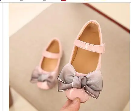 Fashion New Lovely Bow Princess shoes Pu leather Baby moccasins Newborn child kids Summer girls shoes Sneakers Fashion sandals