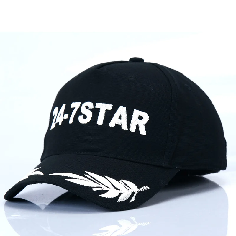 DSQICOND2 Canada Maple Leaf Baseball Caps Cap Ared Casquette Homme Bone Masculino Men Snapback Casquette Planas Trucker Hats