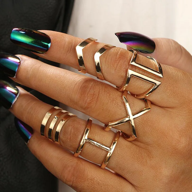 5 Pcs/ Set Classic Gold Colour V Chevron Rings Geometrical Irregular Ring Set Lady Charm Costume Jewelry Accessories Midi Rings