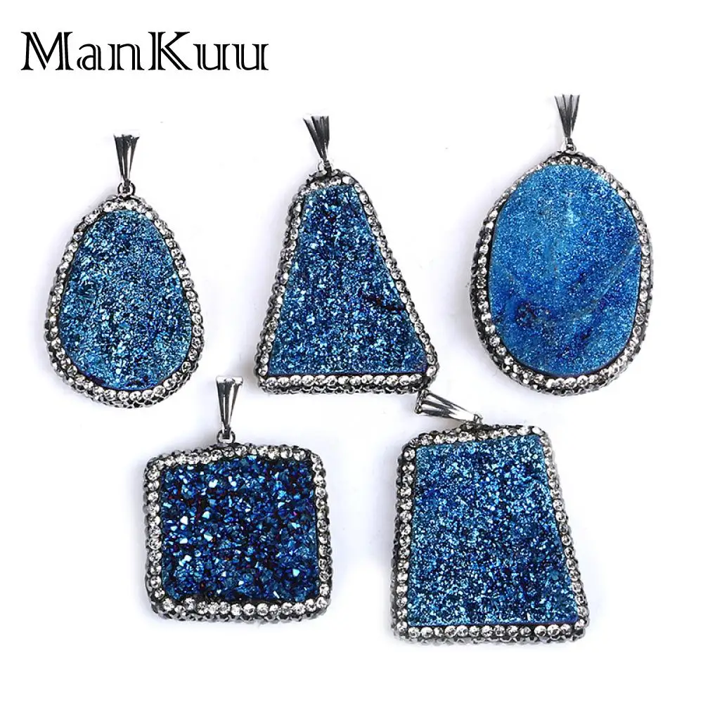 

Mankuu 28*35mm Irregular Blue/Purple Sparkling Druzy Pendants Wrapped Cubic Zircon Big Natural Stone Pendants For Jewelry Making