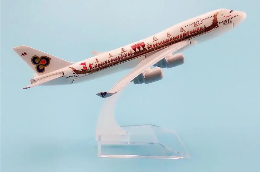 

16cm Metal Alloy Plane Model Thailand Air Thai APEC Dragon Boat B747 Aircraft Boeing 747 400 Airlines Airplane Model w Stand