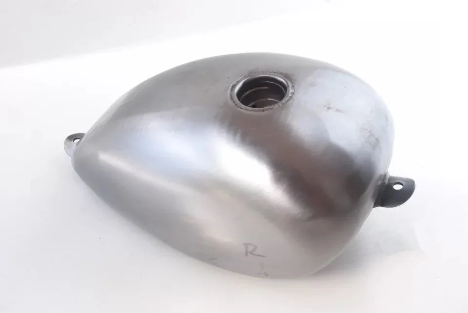 7L Zero Shap Motorcycle Fuel Tanks Egg Shape Water Drop Bare Steel Vintage Motorbike Gas Petrol Tank