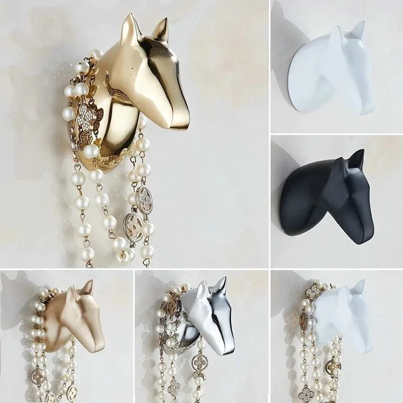 Horse Head Creative Hook Robe Hook Zinc-Alloy Black/Gold Towel Hook Wall Hanging Jewelry Hooks Coat Hook Three-dimensional Desig