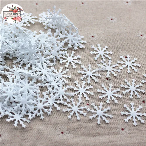 200pcs 20mm Cloth patches Christmas white snowflake leaf Appliques for clothes Sewing Supplies diy craft ornament