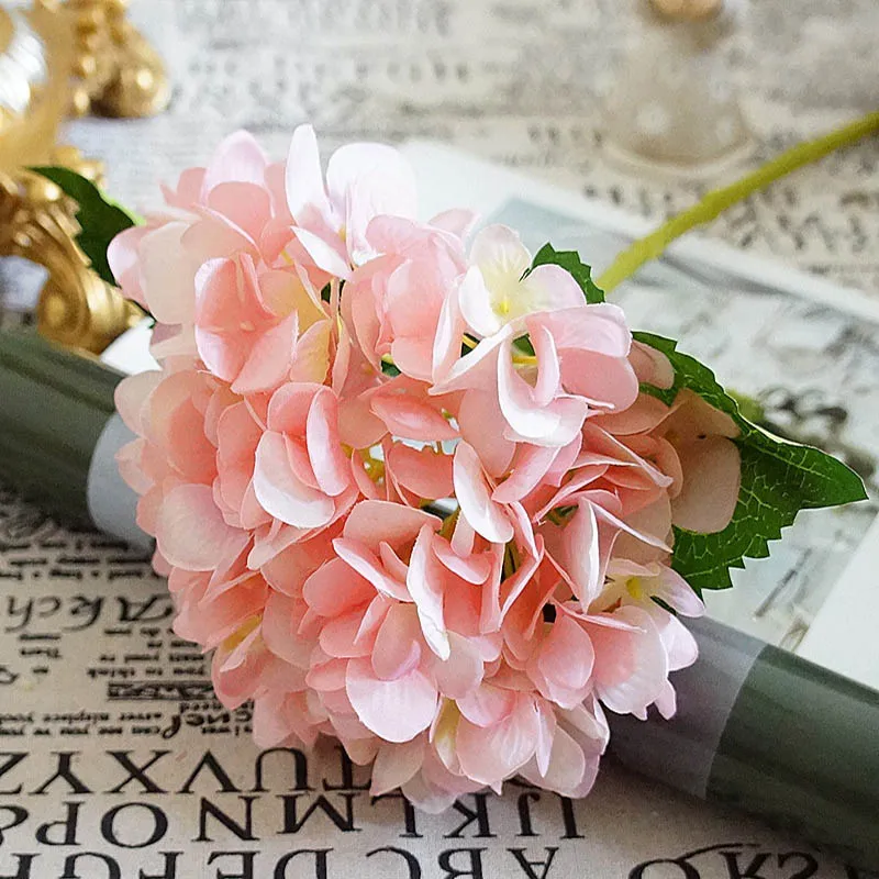 Künstliche Blumen Günstige Seidenhortensien Brautstrauß Hochzeit Heim Neujahrsdekoration Zubehör für Vasen-Pflanzen-Arrangements – Detail 11