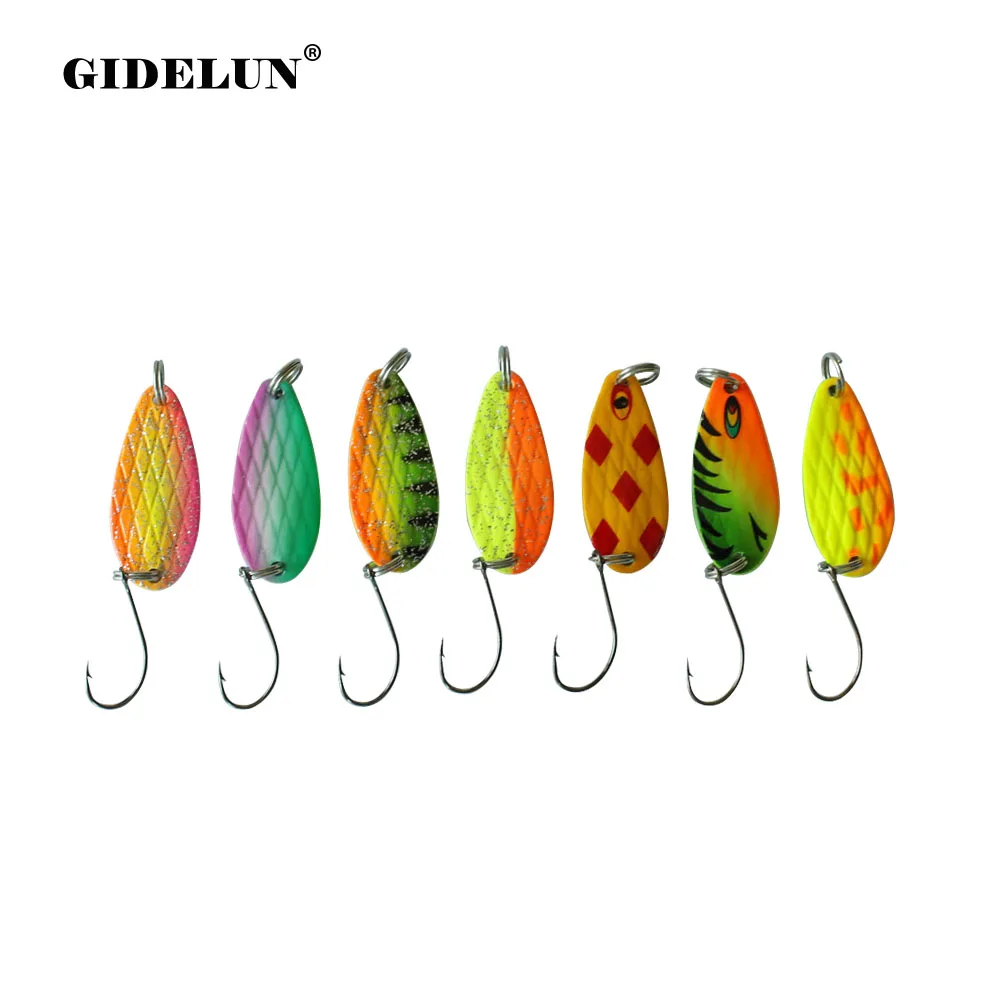 

GIDELUN 28mm 3g 70pcs trout spoon lure wobbler lures pesca fishing tackle single hook