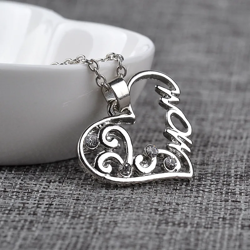 Hollow Out Heart Love Mom Pendant Necklace Crystal Jewelry Mother's Day Mum Holiday  Gift