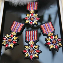 Handmade rhinestone zroszony łatki Medal szyć na cekinami perły łatka na odzież frezowanie aplikacja