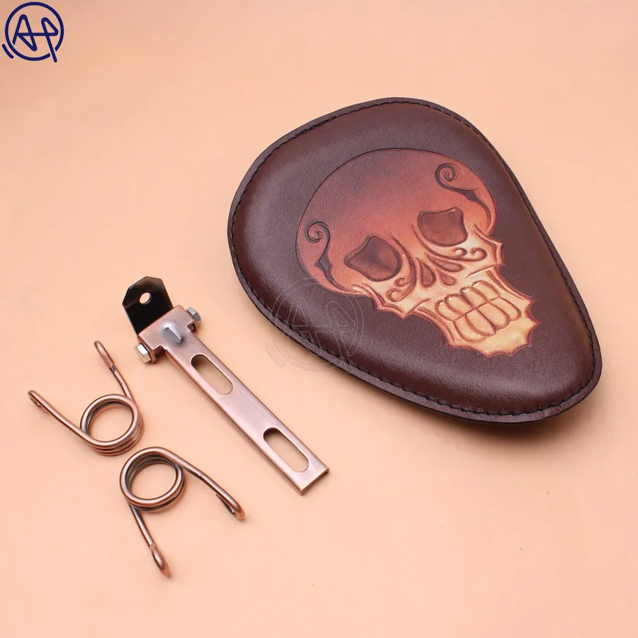 Old School Retro Vintage Saddle Motorcycle Racer PU Leather Skull Style Driver Seat Universal for Honda Yamaha Suzuki Kawasaki