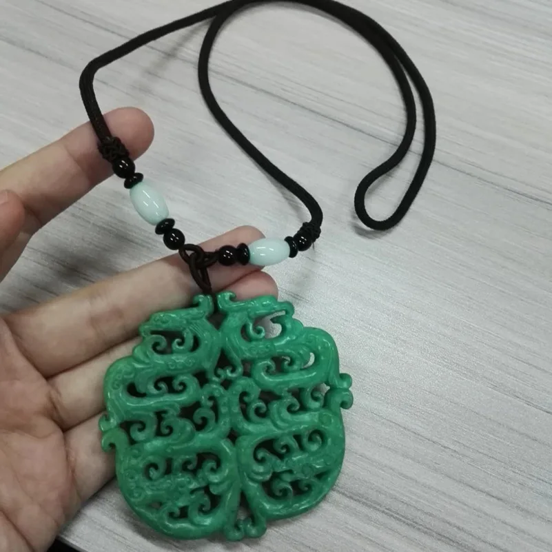 Charms Vintage Fashion Asia Ancient Sculpture Carving Art Pattern Green Semi Precious Stone Pendant For Necklace DIY Jewelry