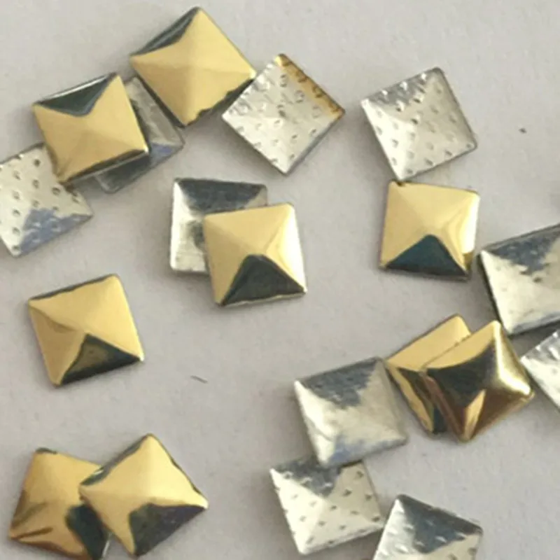 500PCS 7*7mm Gold Aluminum Hotfix Square Pyramid Flat Back Iron-on Rhinestuds FlatBack Studs DIY Heat Transfer Use For Garments