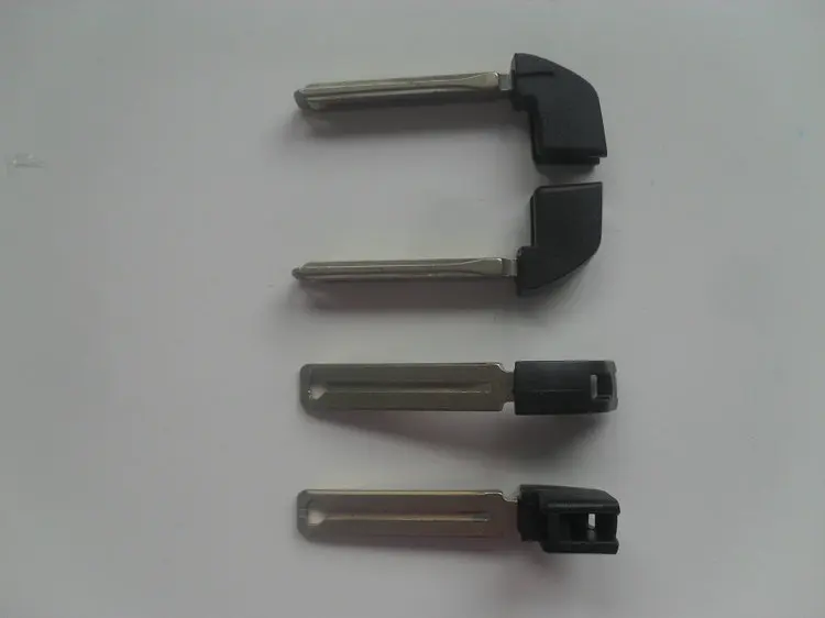 

Emergency Smart Key Insert Blade For 2013 Toyota Crown Smart Card Key 5PCS/lot