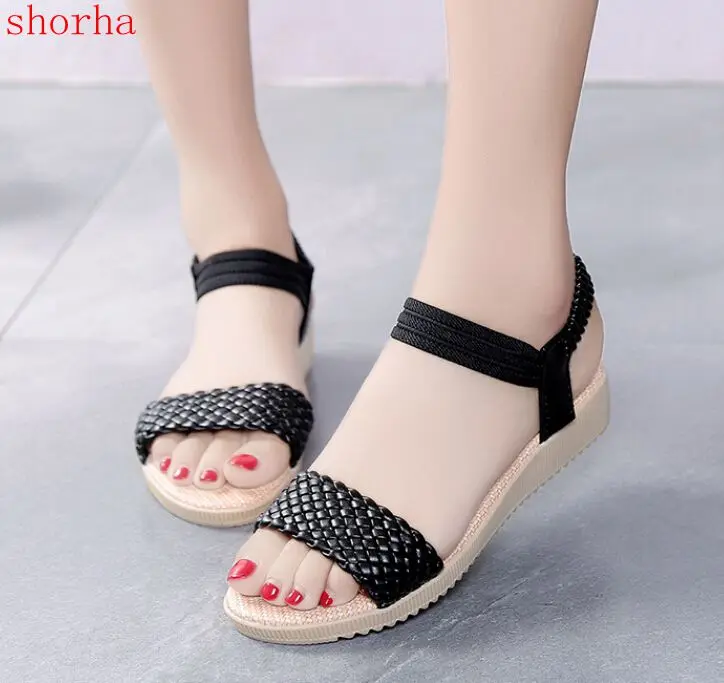 

Schoolgirl Sandals Flat Slip Korean Fish mouth Beach shoes Wild Fashion Flat with Girl Sandals