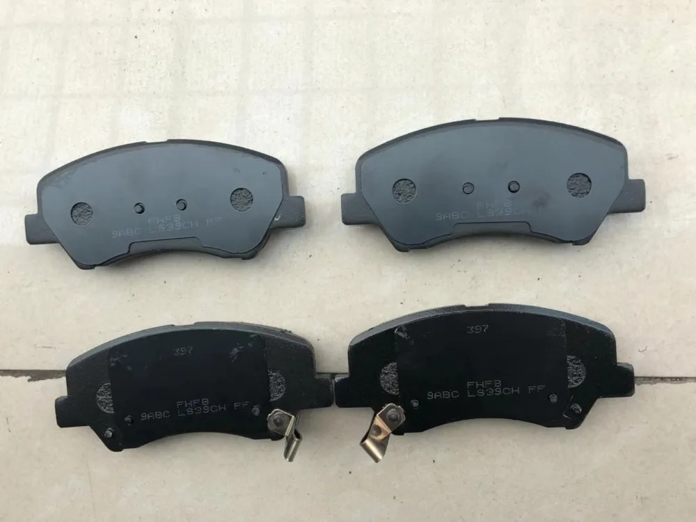 (4pcs/set) Front Brake pads set KIT-FR DISC BRAKE for Hyundai VELOSTER i30 KIA K3 CEE`D Auto car motor part 58101A6A70