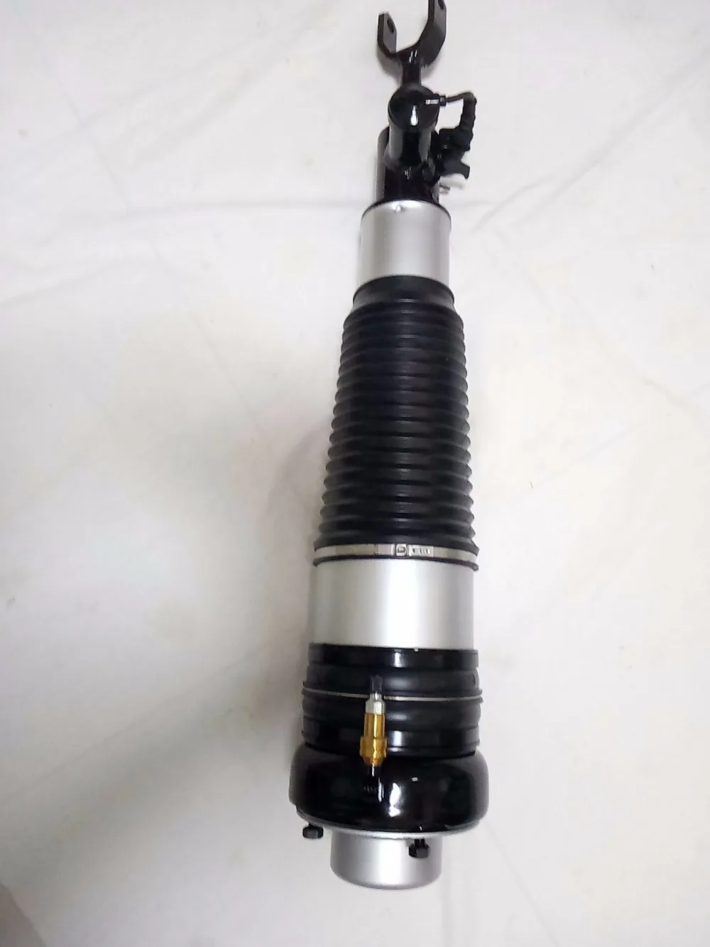 Air Suspension Spring Strut Front Left Air Suspension Shock Absorber For Audi A6 C6 4F 4F0616039 4F0616039AA 4F0 616 039 AA