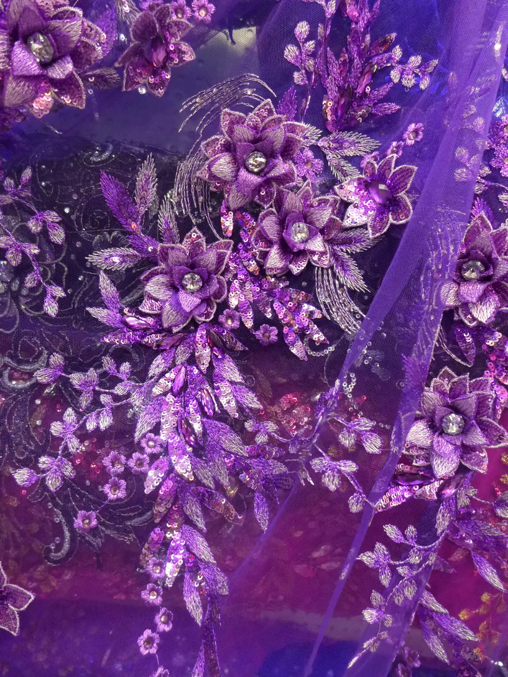 

La Belleza 1 yard Purple sequins acrylic stones 3D handmade flowers on net wedding dress/evening/show/stage dress lace fabric