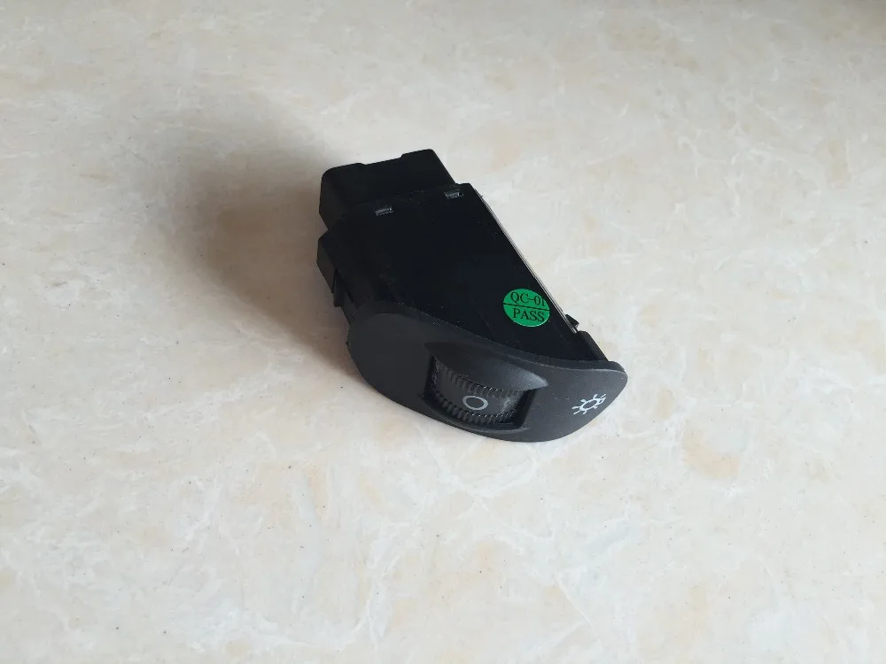 Headlight adjustment switch Light switch button for Chinese CHERY QQ / QQ3 Auto car motor parts S11-3772051