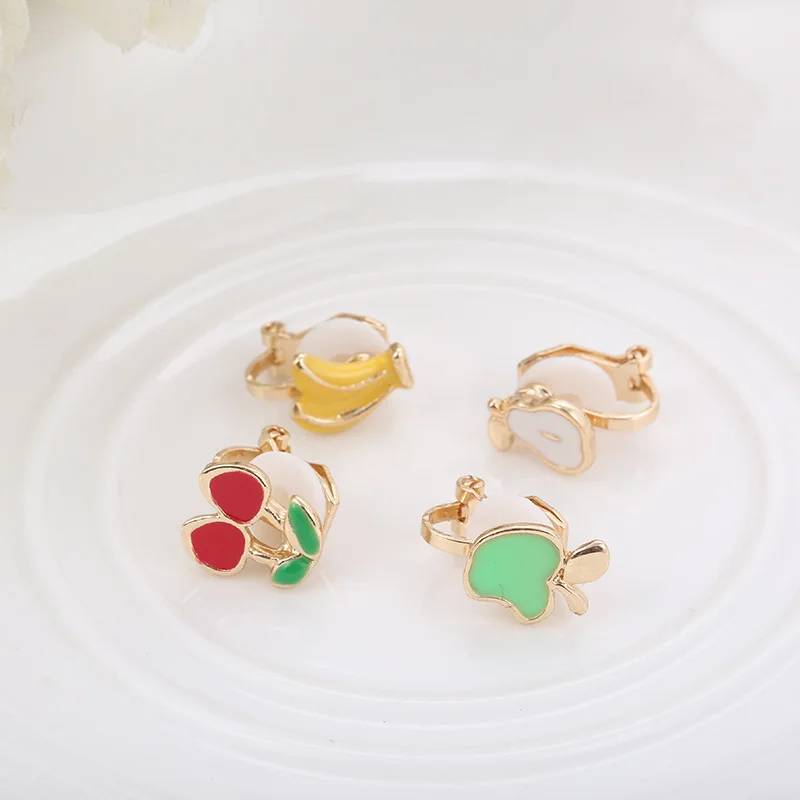 2019 New Fruit Shape 4pcs Kids Clip Earrings Cartoon Children Jewelry Baby Girl Earrings Kids Ear Clip on Pierced Alloy Earrings