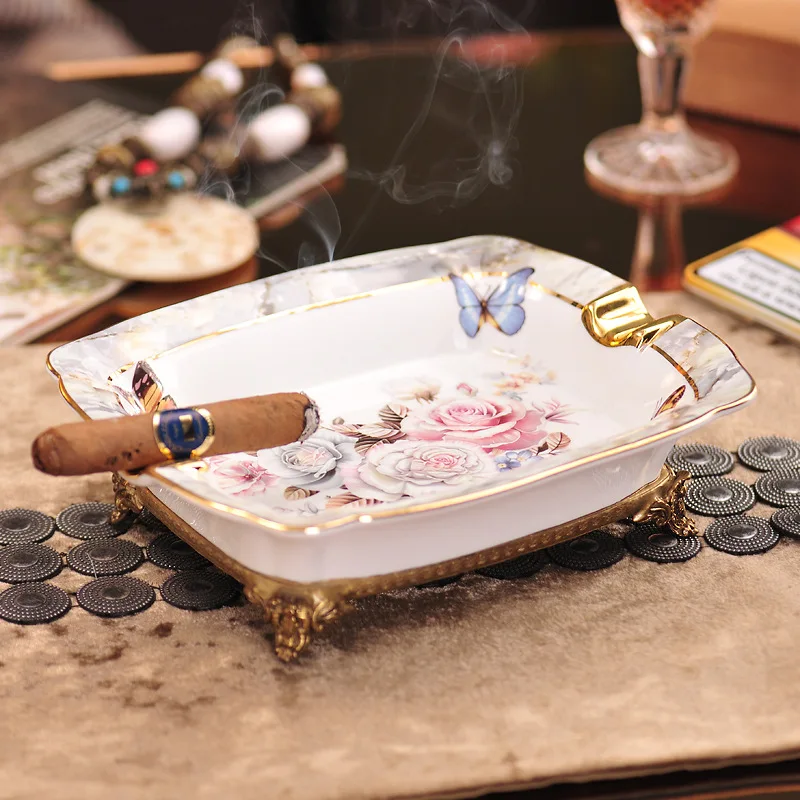 

European style ashtray porcelain and copper creative personality pure copper luxury American style home accessories living