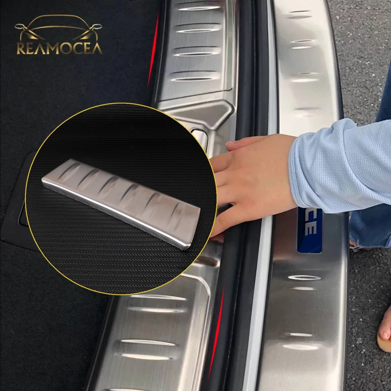 Rear Trunk Door Sill Protector Cover Trim Fit for Jaguar F-Pace 2016 2017 Guard Protection Trim Cover Car Interior Accessories