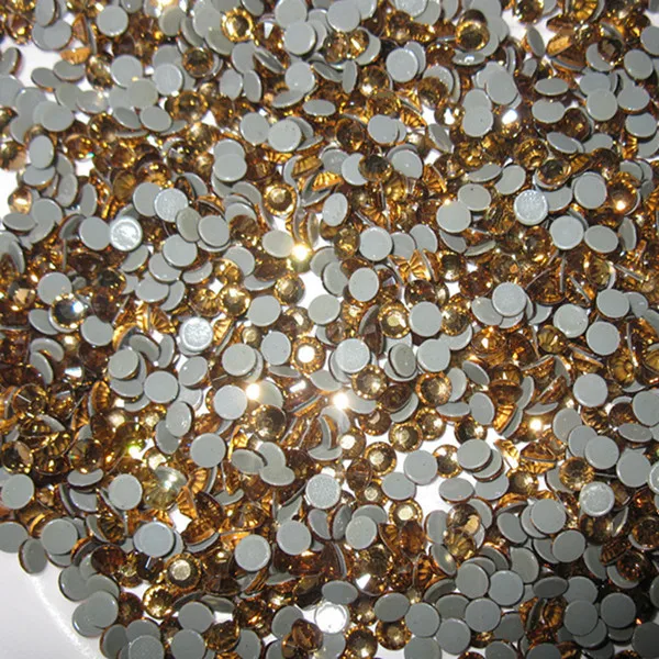 high level super cutting of size ss30 lt topaz color with  288 pcs each pack ,free shipping of cutting hot fix rhinestone