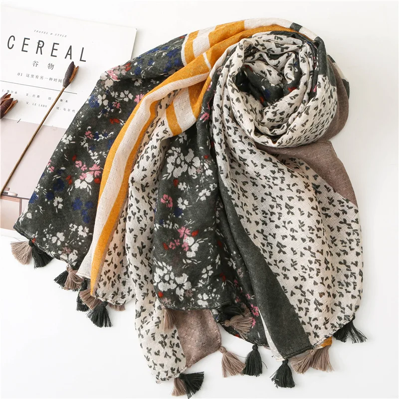 2019 New Fashion Flower Print Tassel Scarves Shawls Trendy Floral Print Scarf Wrap Hijab Foulard Muffler Free Shipping