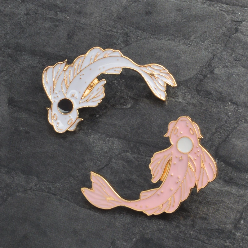 Black and white Koi Pin Japanese Koi Bring good luck Fish Enamel Lapel Pins Badges Animal Pins Brooches women Jewelry Party gift