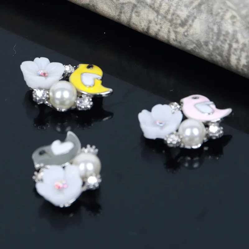 2017New 60pcs Resin White Flower and Birdie Brd Rhinestones Button for Wedding Decoration and DIY Hair Accessories RM75