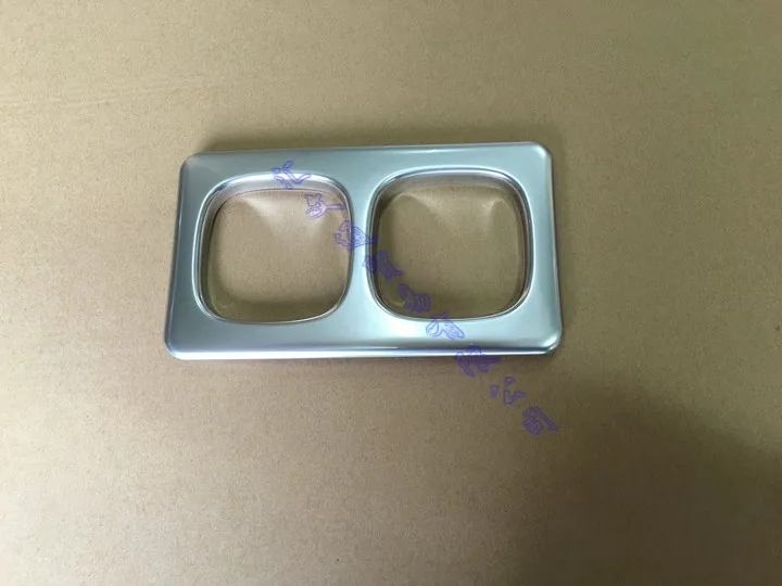 لنيسان قاشقاي J11 2015-2020 2016 2017 ABS كروم المقعد الخلفي شرب كأس حامل الكروم غطاء الكسوة الحافة الإطار المحيطي التصميم