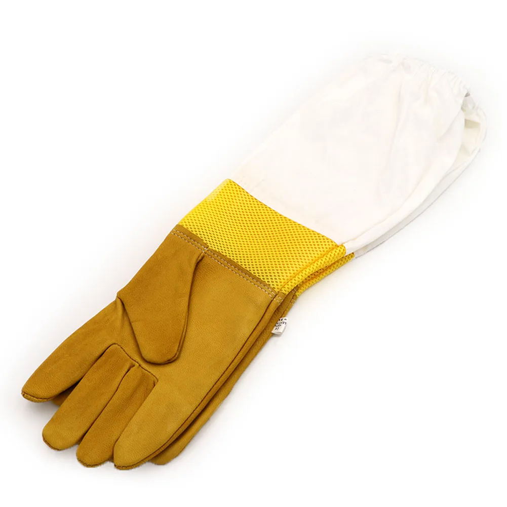 A Pair of Protective Beekeeping Gloves Net Goatskin Bee Keeping Vented Long Sleeves beekeeping equipment and tools