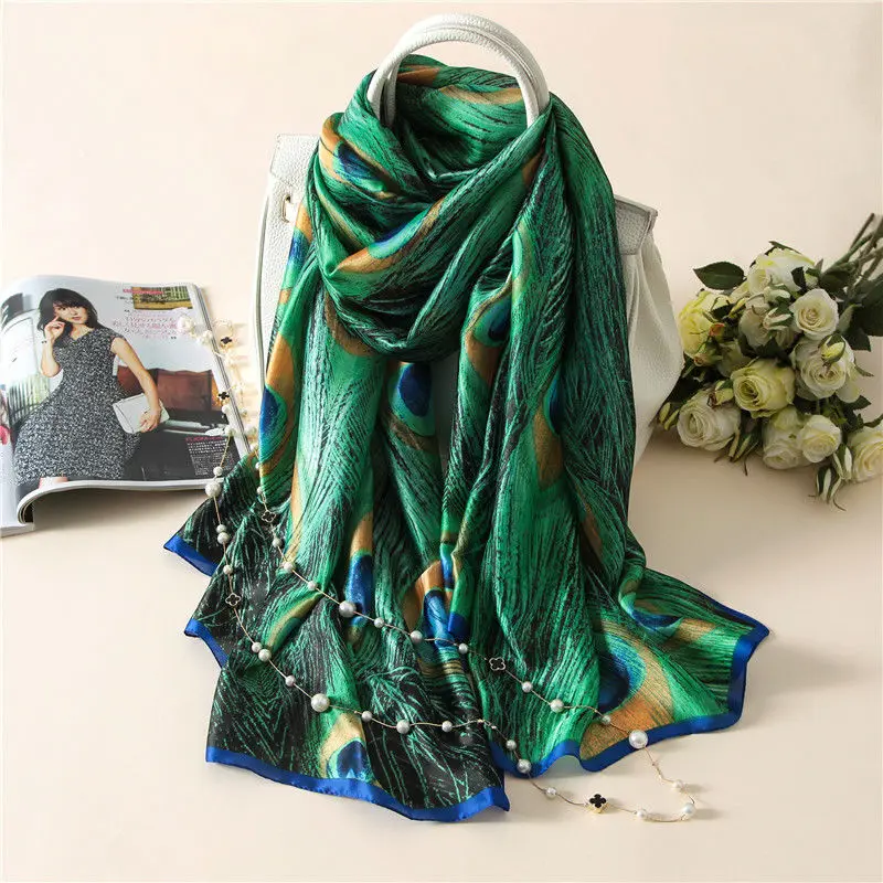 2023 Latest Lovely Animal Green Peacock Feather Silk Shawl Scarf Spain Luxury Brand Beach Bandanas Foulard Sjaal Wrap Hijab Caps