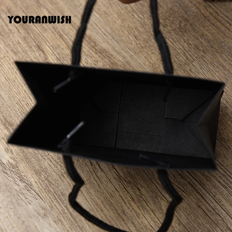 10/20pcs/lot White Black Highest Simple Paper Gift Bag Kraft Paper Candy Box With Handle Wedding Birthday Party Gift Package