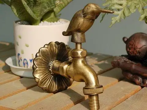 cuspirostrisornis tap Animal shape Bibcock Rural style antique bronze Dragon tap for Garden