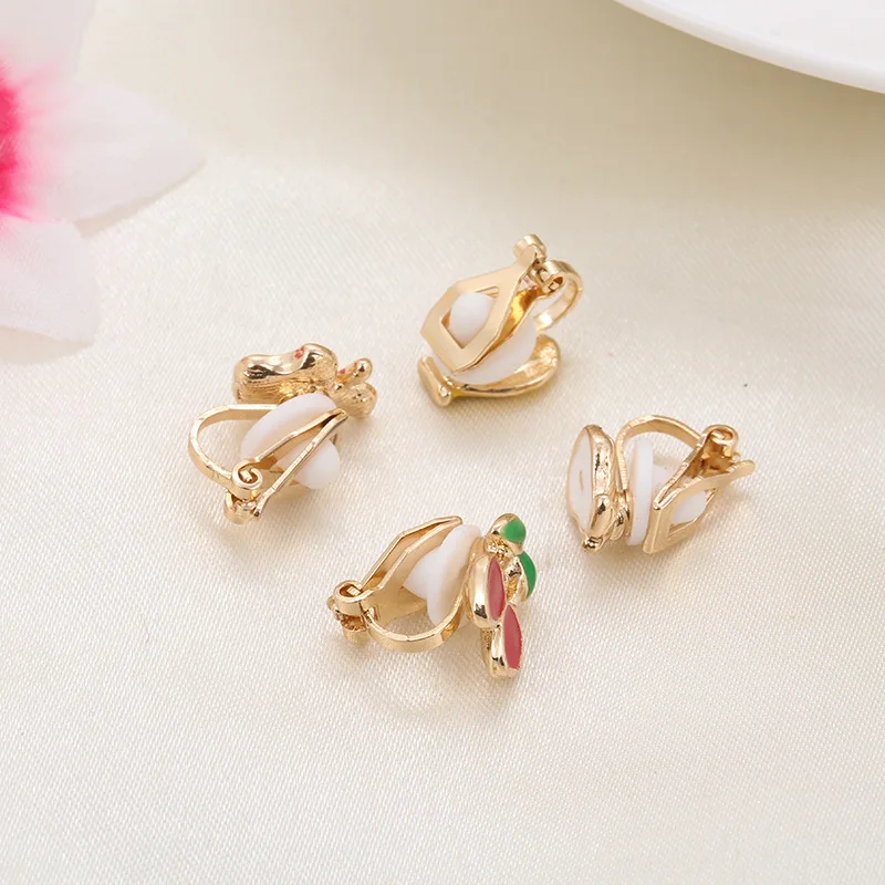 2019 New Fruit Shape 4pcs Kids Clip Earrings Cartoon Children Jewelry Baby Girl Earrings Kids Ear Clip on Pierced Alloy Earrings