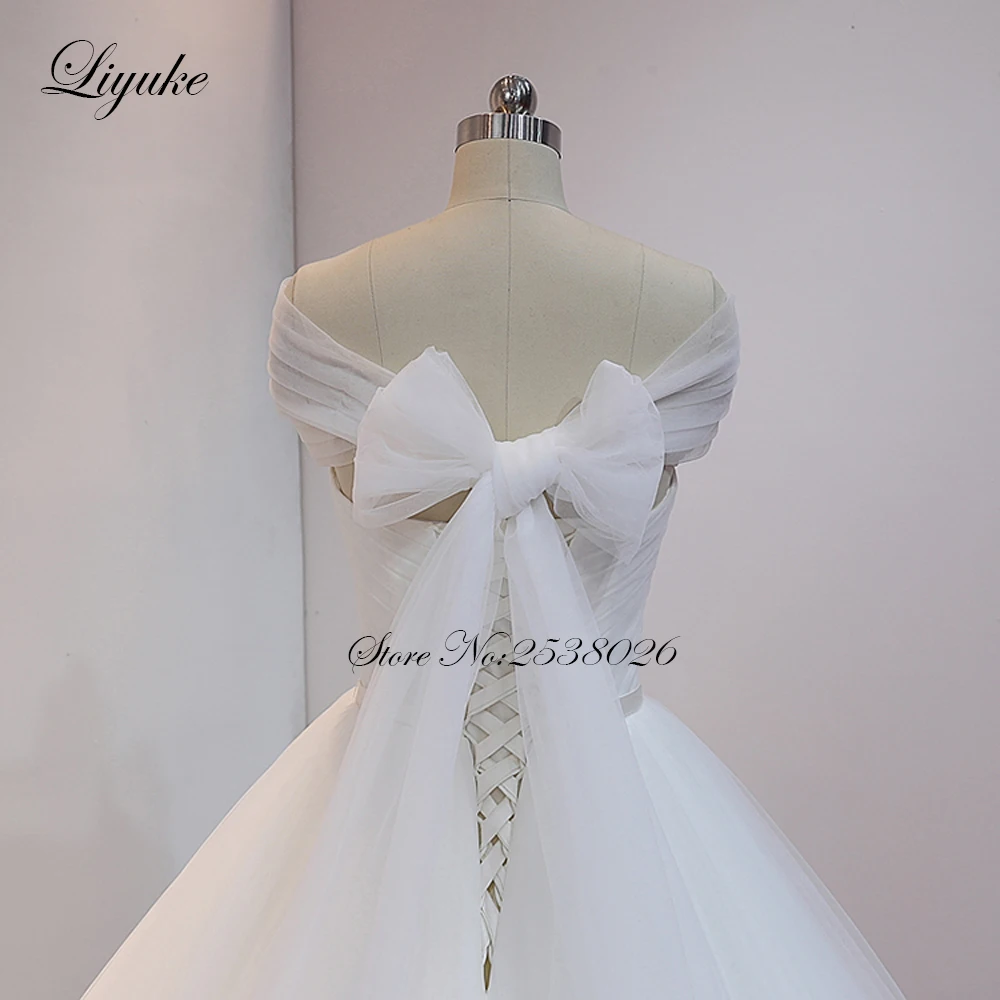 Liyuke Strapless Wedding Dress Pure White Color Custom Made Sweetheart Neckline Of Floor Length Lace Up Closure