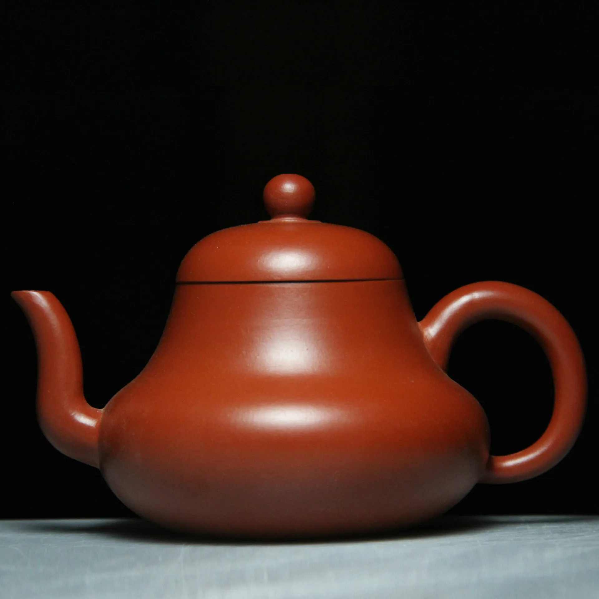 

authentic Yixing teapot famous handmade teapot gold ore Zhu mud abalone POT