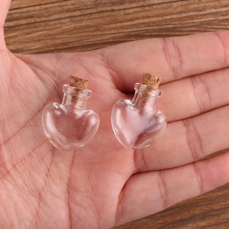 50pcs Transparent Peach Heart Glass Bottle Jars Vials Wishing Bottle Cute Art Bottles with Corks Stopper DIY craft gift