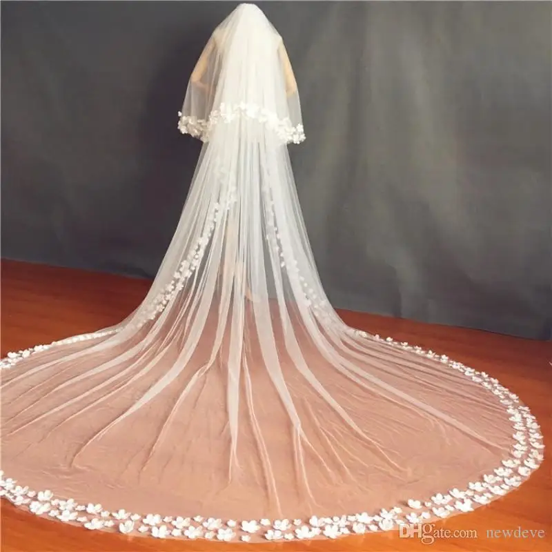 2019 Designed Wedding Veils Cathedral Length Bridal Veils Lace Edge Appliqued Double Layers Customized Bridal Veil