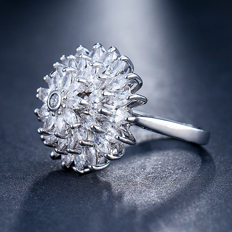 EMMAYA Flash AAA Cz Crystal Jewelry Trendy Flower Shape Finger Rings for Women Wholesale