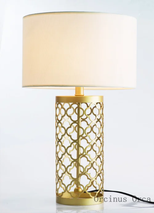 American Village LED Golden Iron Table Lamp  Bedroom Bedside Lamp Nordic Creative Hollow-out Decorative Table Lamp