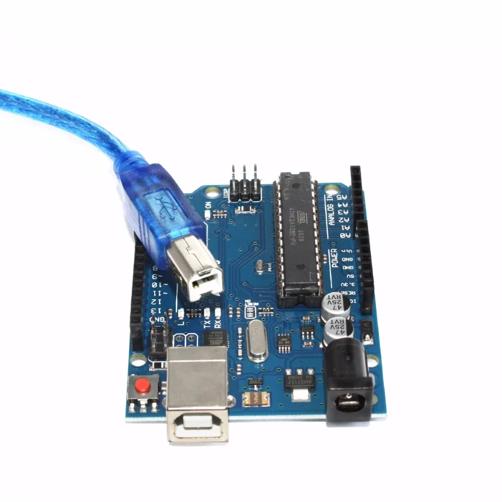 The latest version UNO R3 development board, official version ATmega16U2, send USB cable