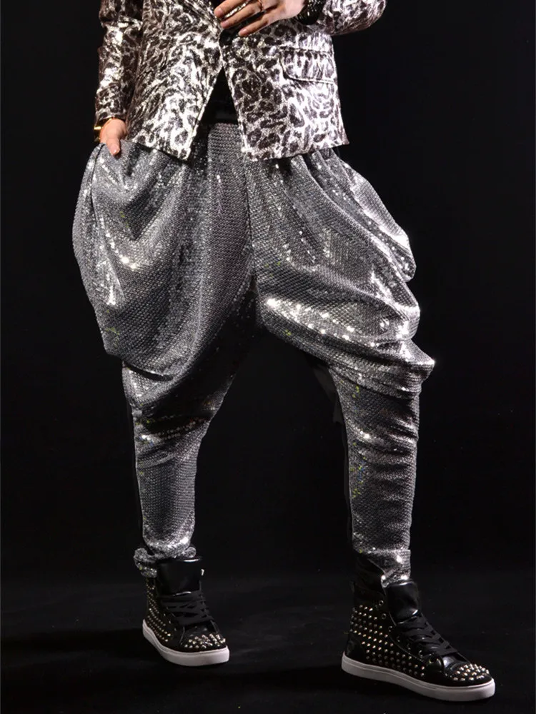 New Men's Loose Long Pants Silver Gray Sequins Harem Pants Tide Male Rock Singer HIP HOP Dance Costume DJ Performance Trousers