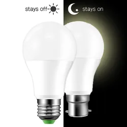 IP44 czujnik Led żarówka E27 10W 15W 220V 110V B22 lampa od zmierzchu do świtu żarówka dzień lampka nocna z czujnikiem lampy dla domu