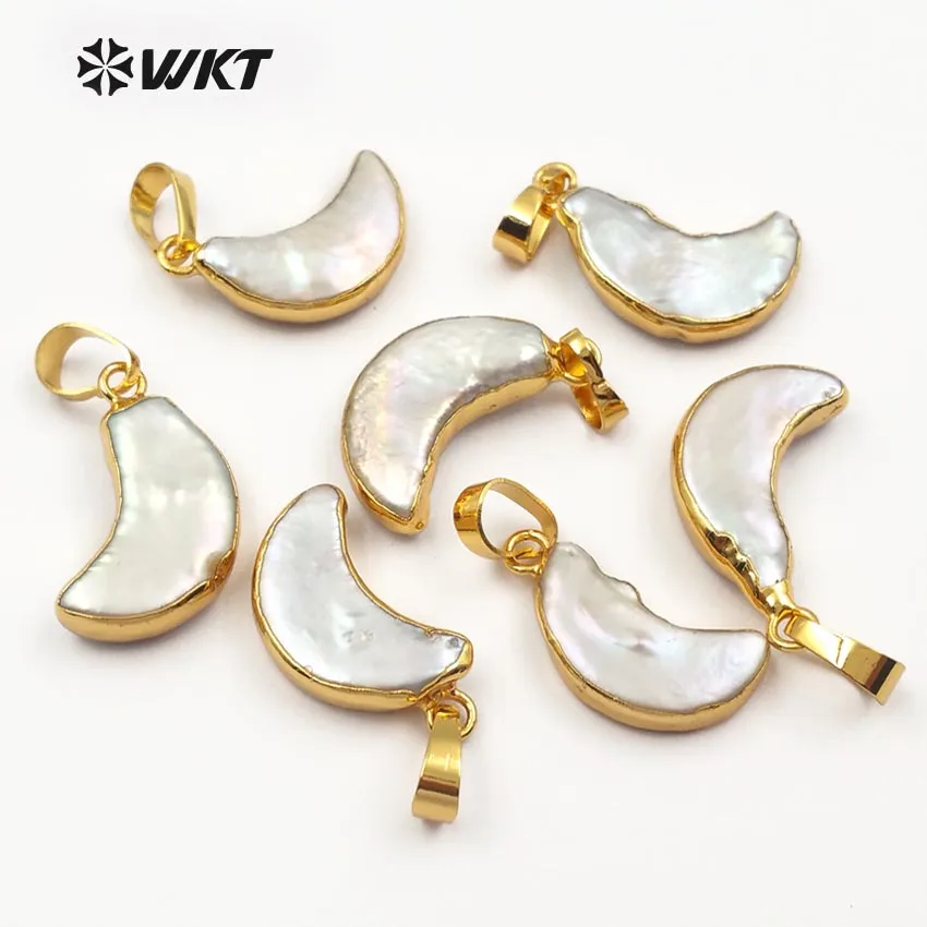 

WT-JP043 Милый и романтический кулон, крошечный пресноводный жемчуг в форме полумесяца с позолоченной подвеской для женщин, изготовление ювелирных изделий