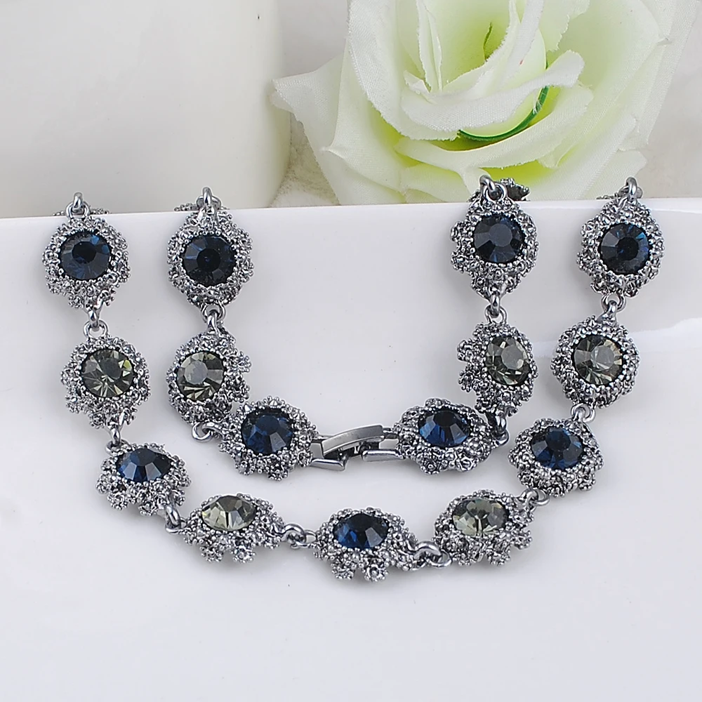 Trendy Chokers Necklaces for Women Zinc Alloy Austrian Crystal Luxurious Pendant